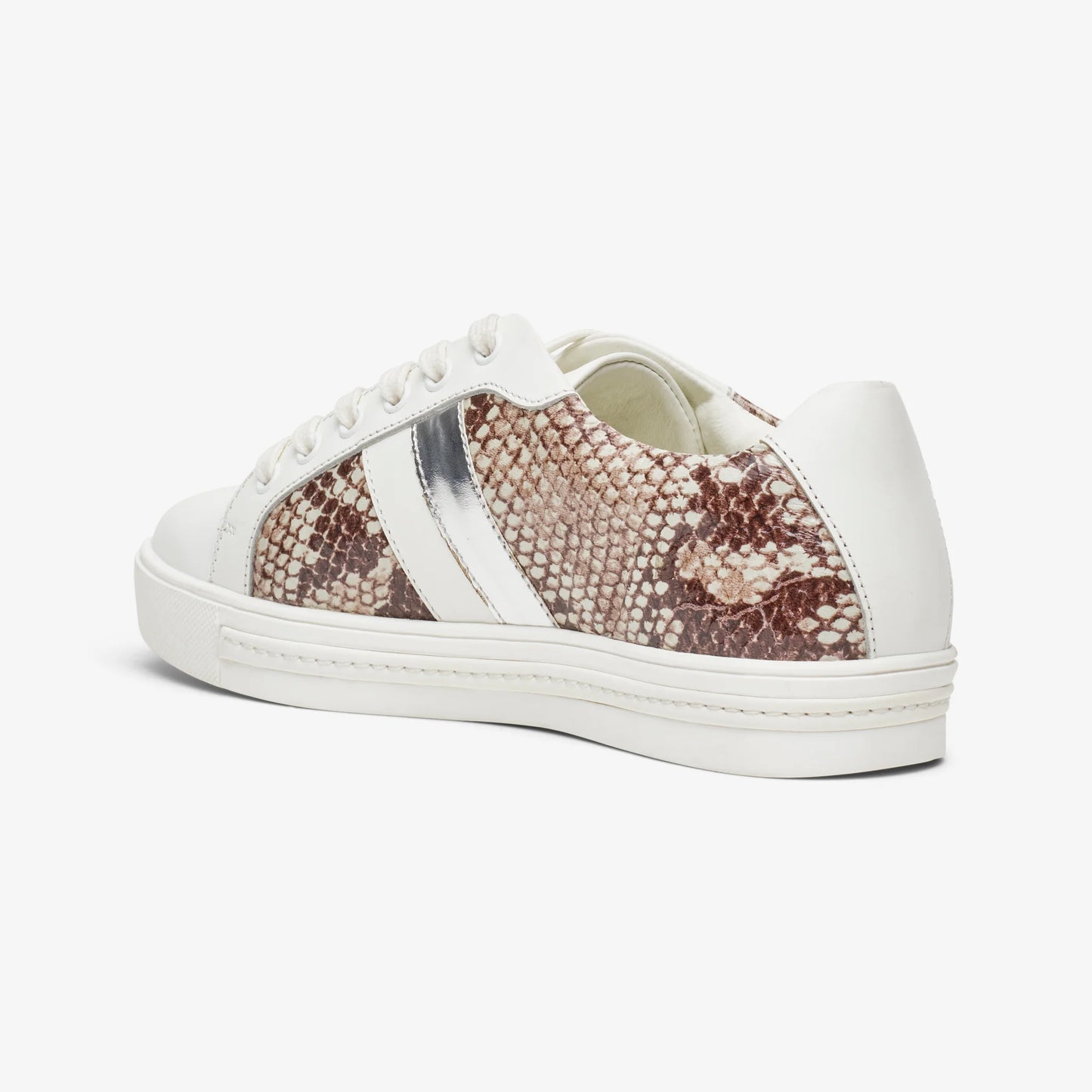 White leather Wide Fit Trainer